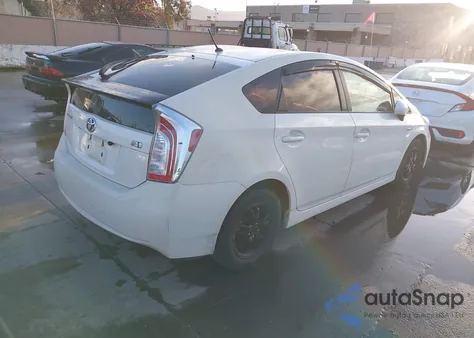 2013 Toyota Prius Two z USA, uszkodzony, nr VIN JTDKN3DU1D5575595